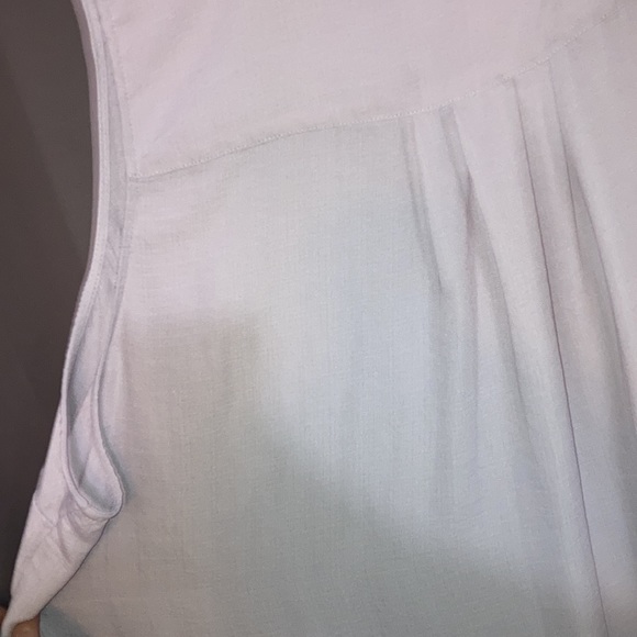 Torrid Size 5 (28W) Sleeveless Blouse - Picture 3 of 6